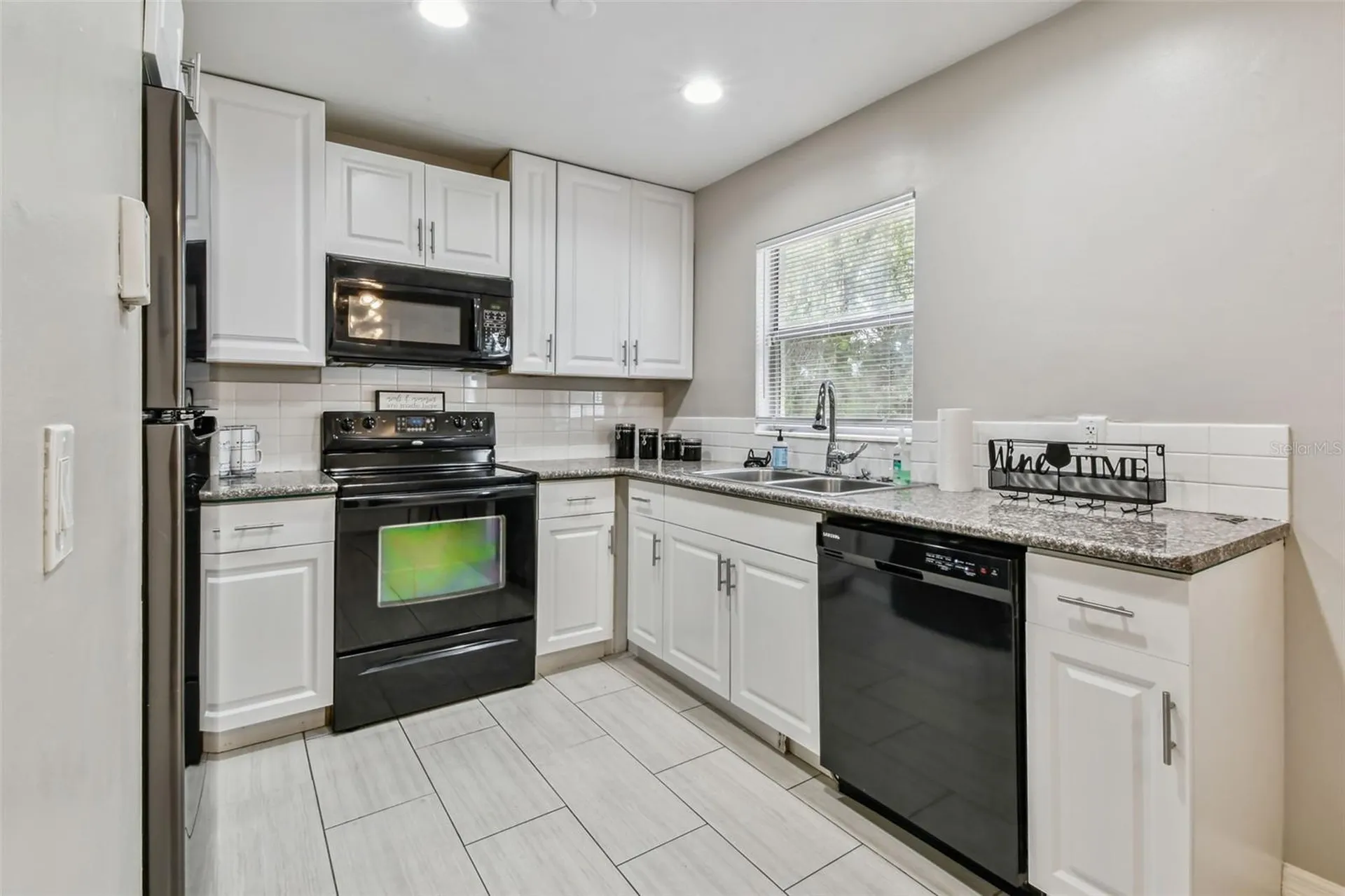 4419 Dolphin Drive Tampa FL 33617