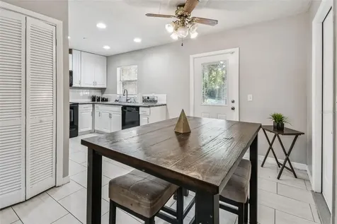 4419 Dolphin Drive Tampa FL 33617
