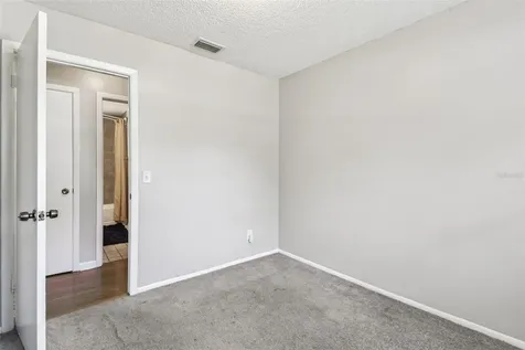4419 Dolphin Drive Tampa FL 33617