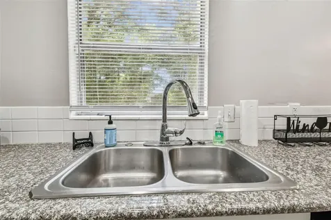 4419 Dolphin Drive Tampa FL 33617