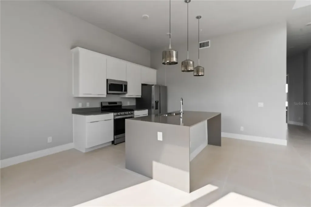 7770 Sandy Ridge Drive Reunion FL 34747