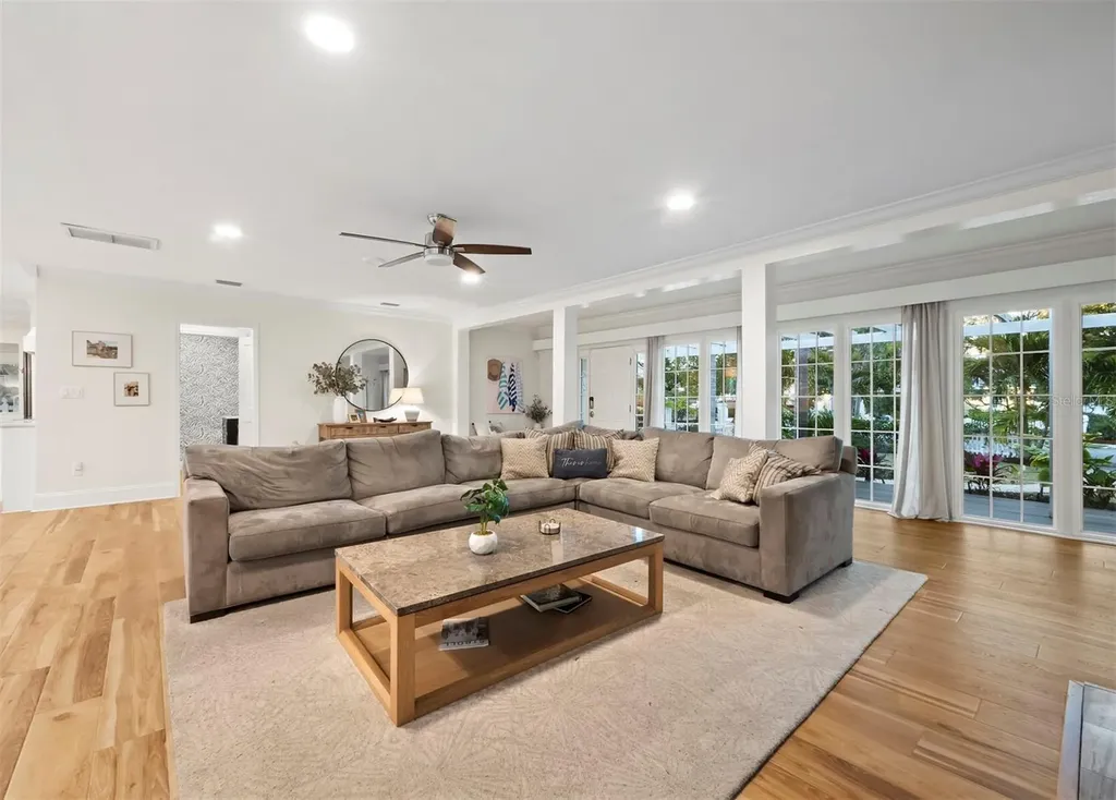 1846 Lincoln Drive Sarasota FL 34236