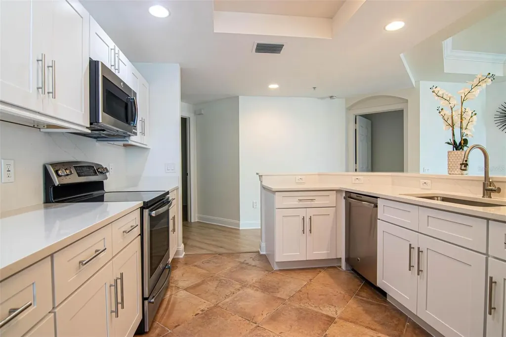 2743 1st Street Fort Myers FL 33916