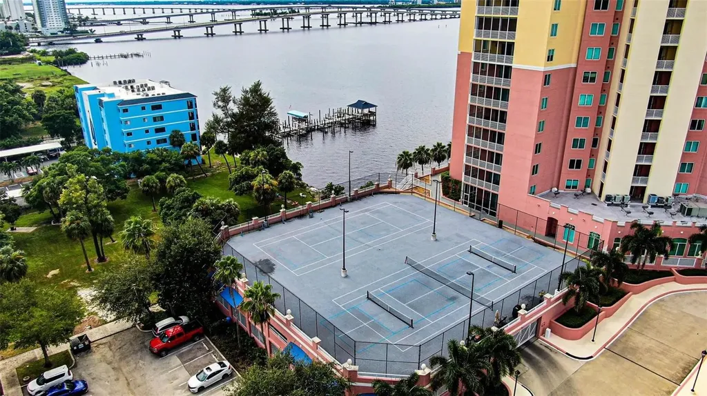 2743 1st Street Fort Myers FL 33916