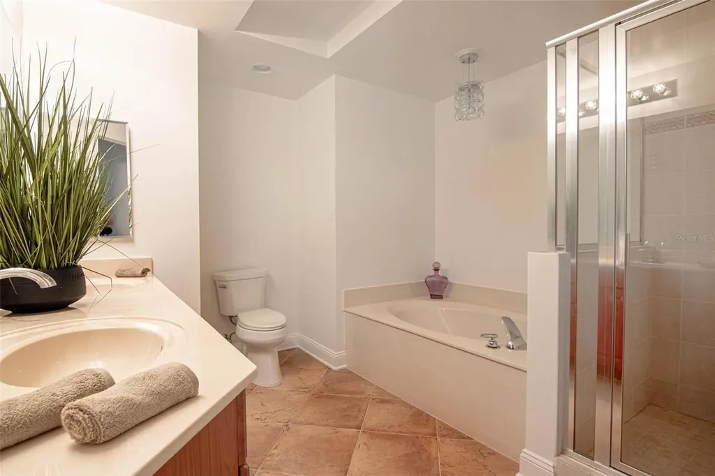 2743 1st Street Fort Myers FL 33916