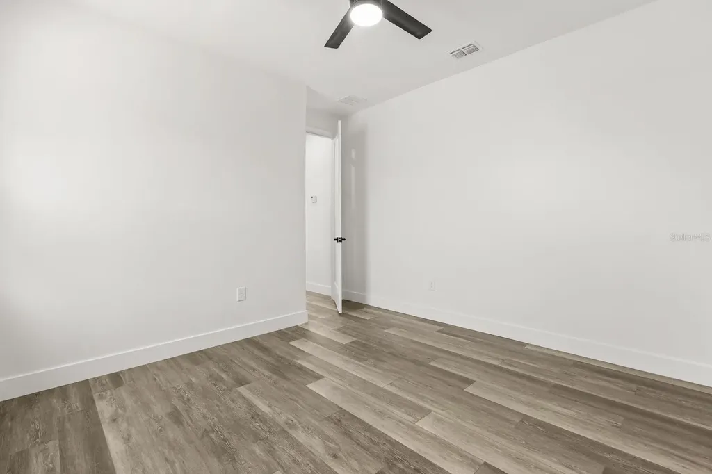 321 Water Shore Drive Leesburg FL 34748