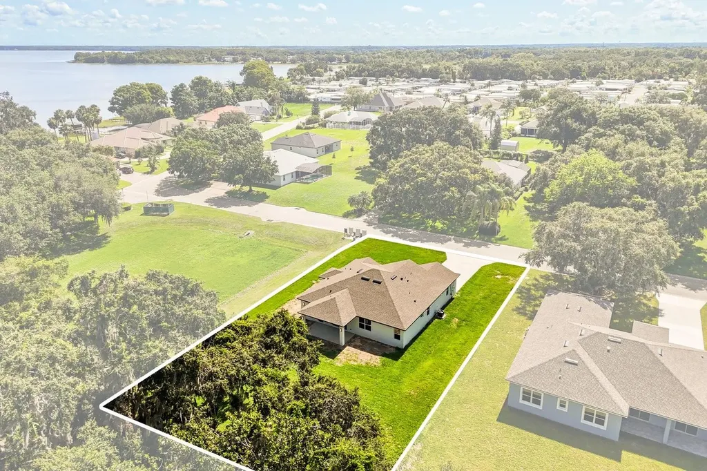 321 Water Shore Drive Leesburg FL 34748