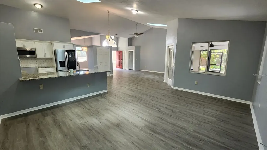 300 Sun Oaks Court Lake Mary FL 32746