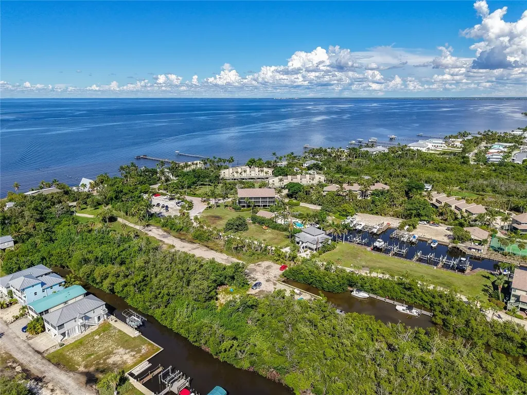 16750 Bocilla Palms Drive Bokeelia FL 33922
