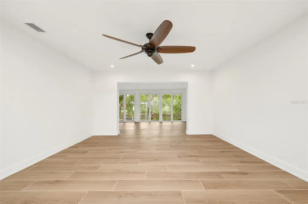 11254 W Bayshore Drive Crystal River FL 34429