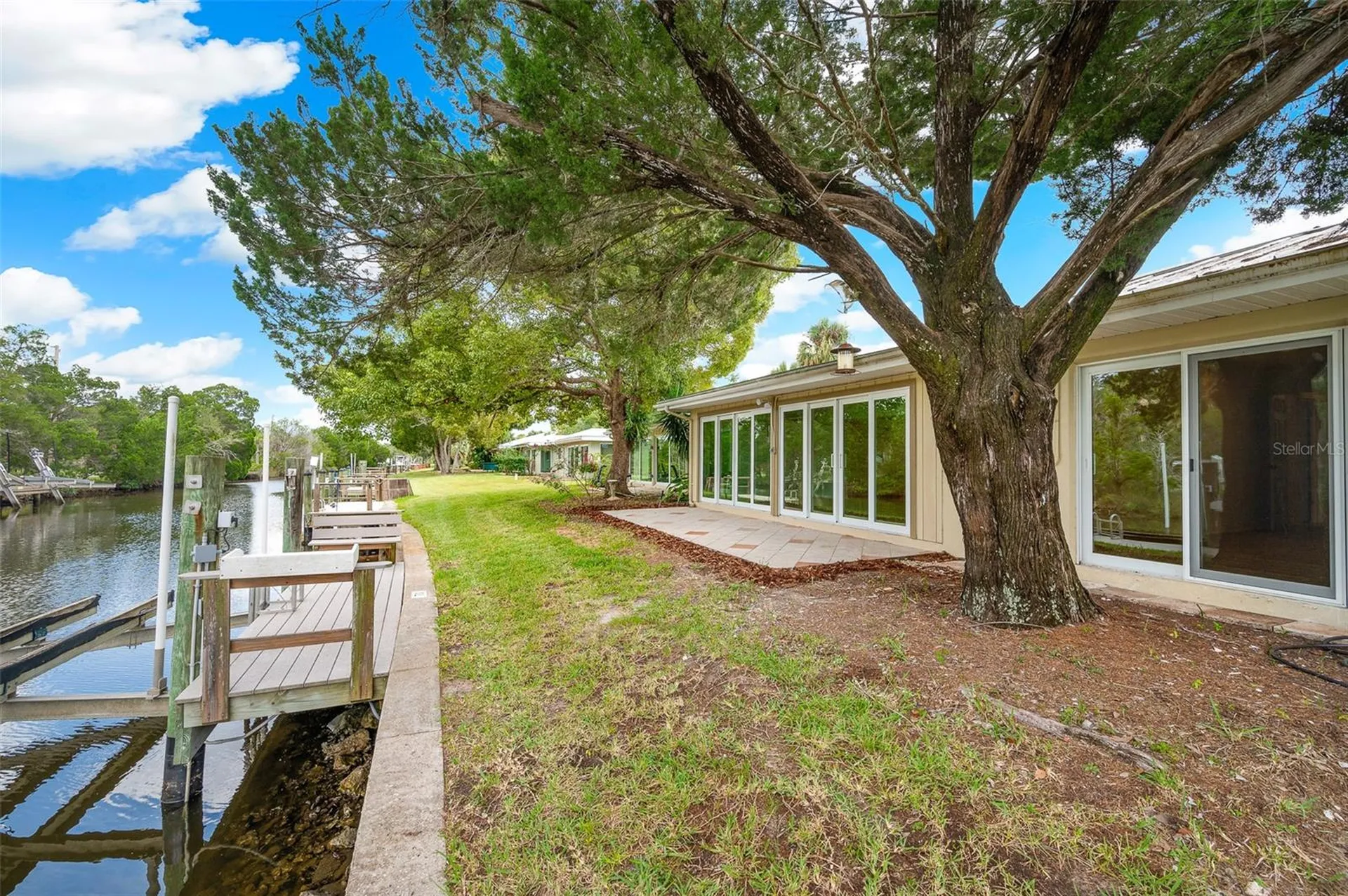 11254 W Bayshore Drive Crystal River FL 34429