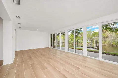 11254 W Bayshore Drive Crystal River FL 34429