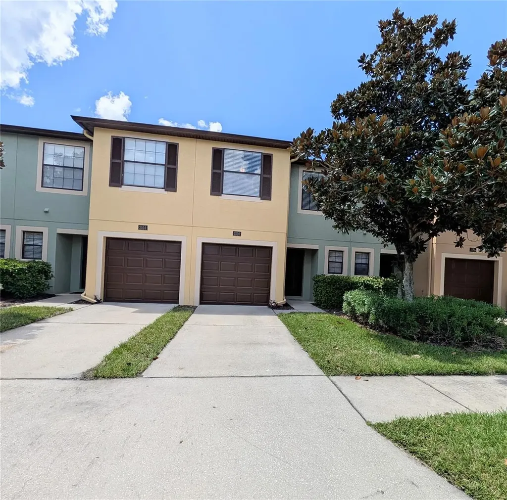 2516 Oleander Lakes Drive Brandon FL 33511