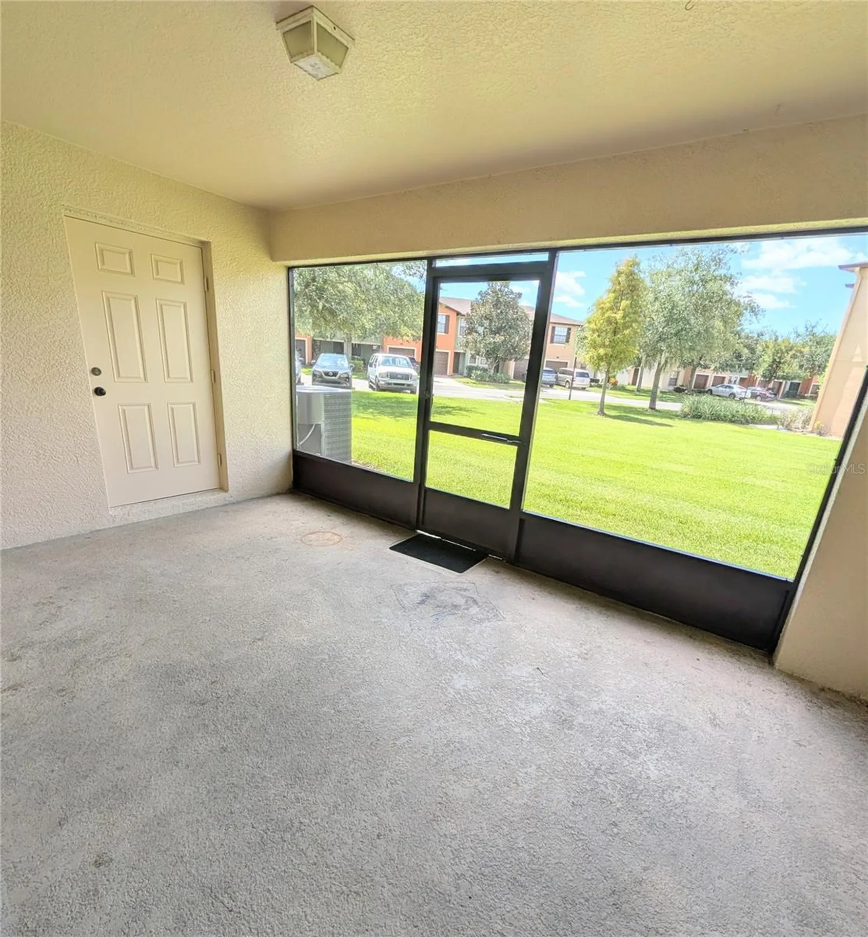 2516 Oleander Lakes Drive Brandon FL 33511