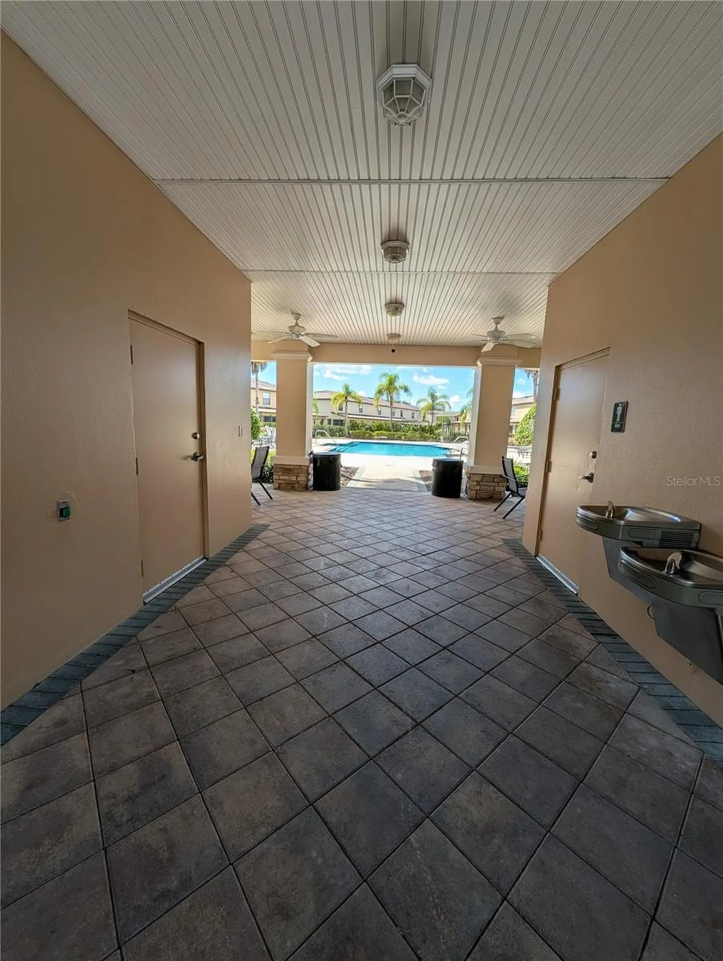 2516 Oleander Lakes Drive Brandon FL 33511