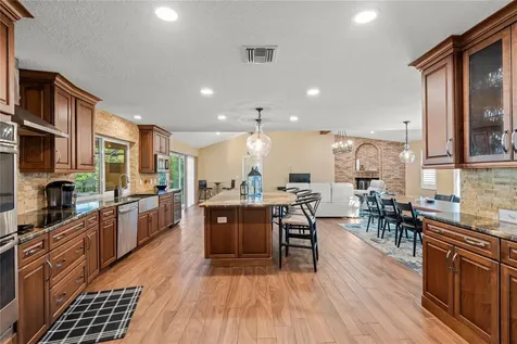 10285 Barry Drive Largo FL 33774