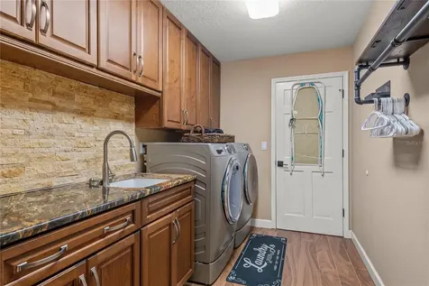 10285 Barry Drive Largo FL 33774