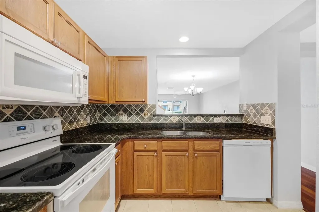 6928 Hawthorne Trace Lane Riverview FL 33578