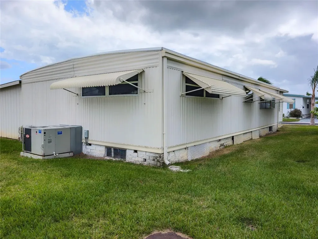 217 Seagull Drive Tarpon Springs FL 34689