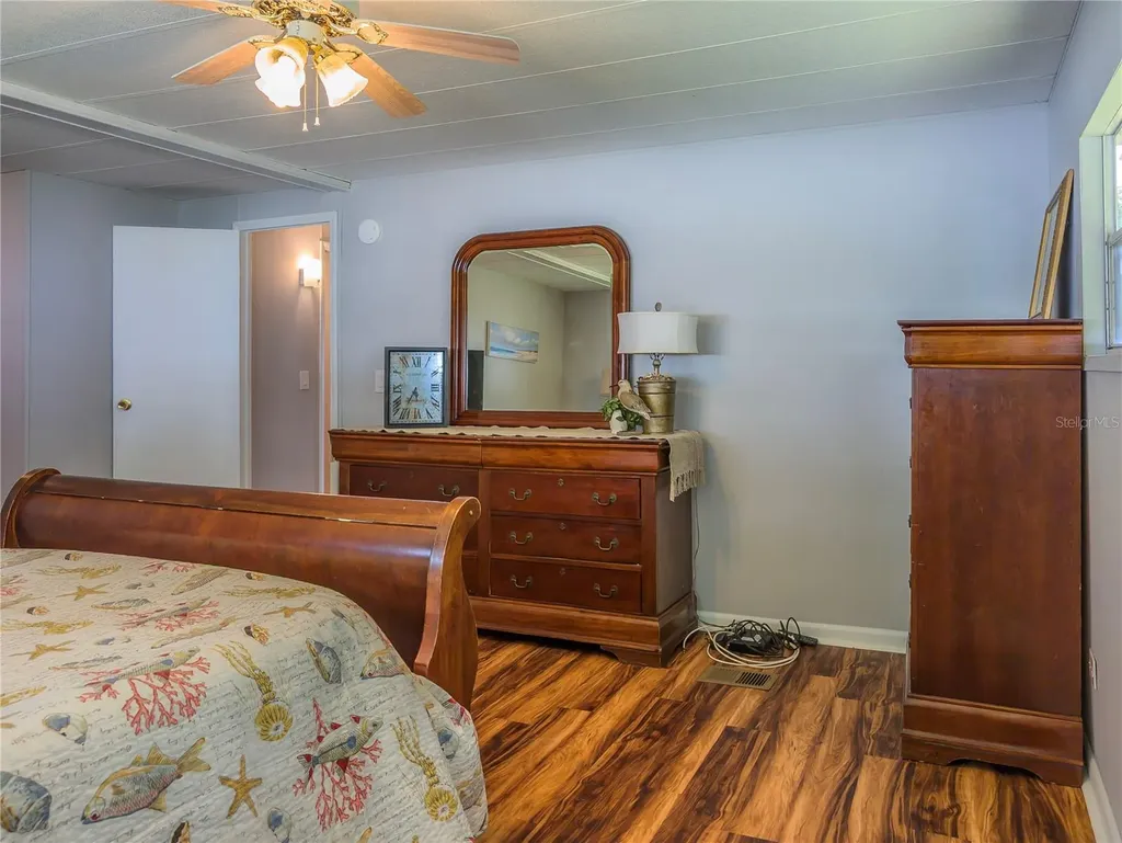 217 Seagull Drive Tarpon Springs FL 34689
