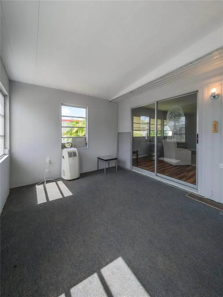 217 Seagull Drive Tarpon Springs FL 34689