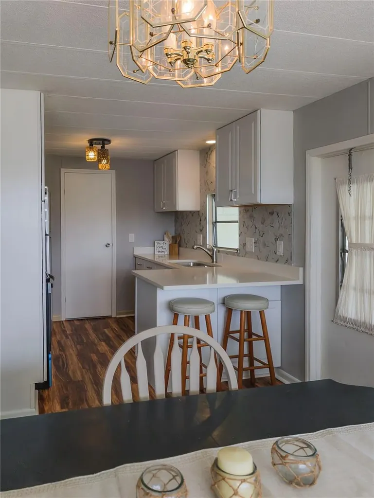 217 Seagull Drive Tarpon Springs FL 34689