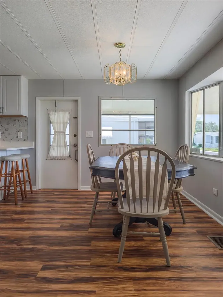 217 Seagull Drive Tarpon Springs FL 34689