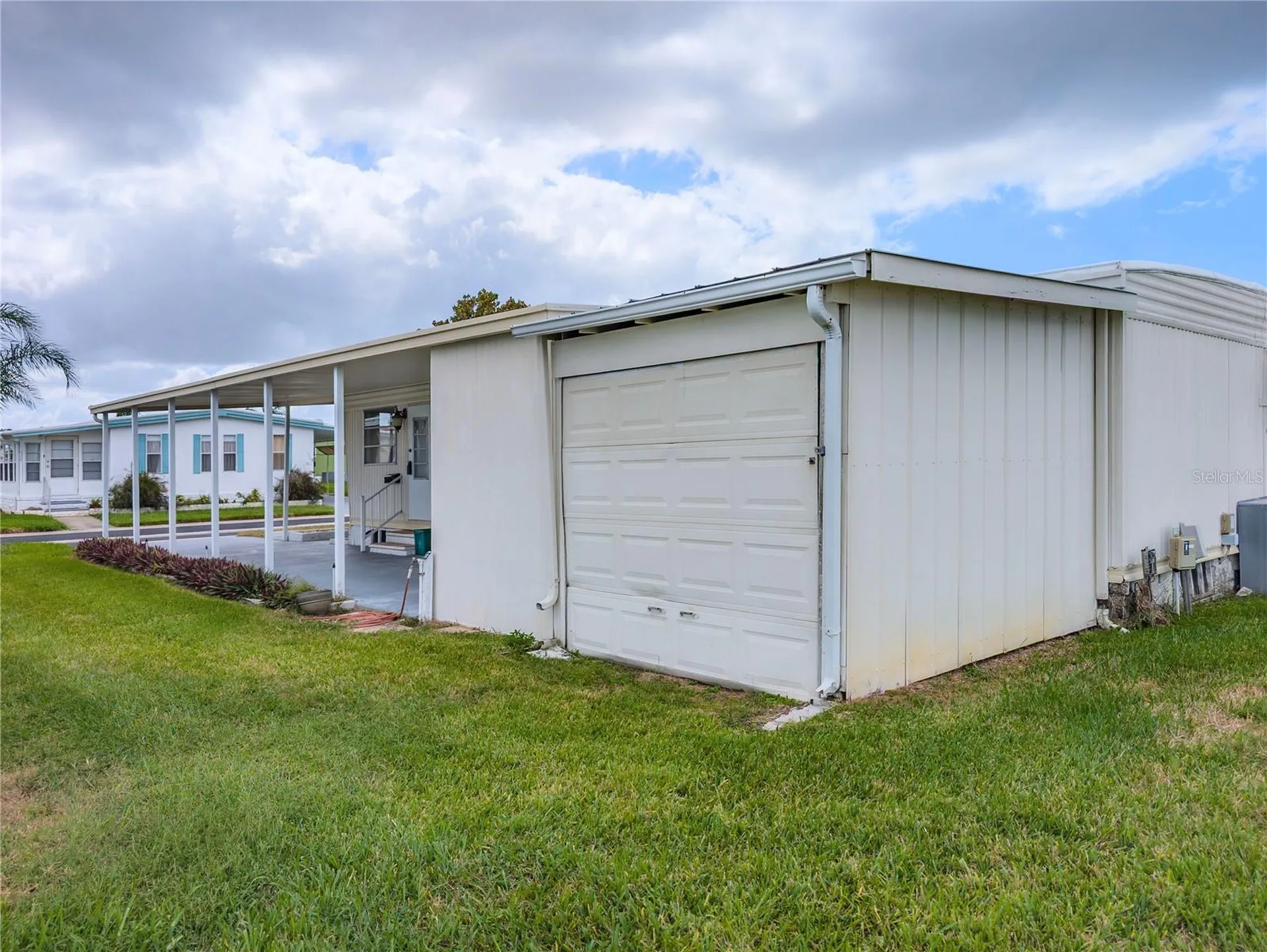 217 Seagull Drive Tarpon Springs FL 34689