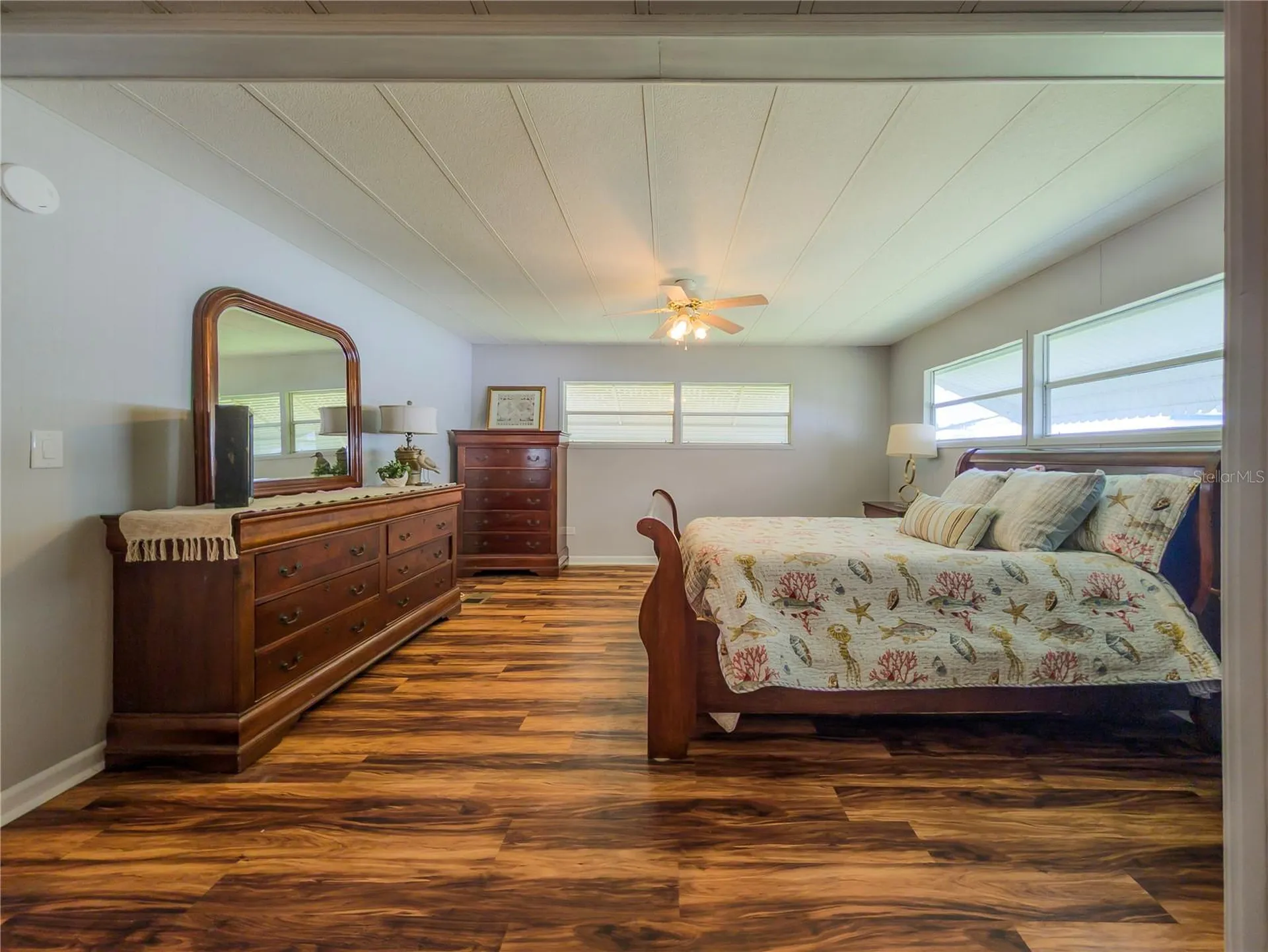 217 Seagull Drive Tarpon Springs FL 34689