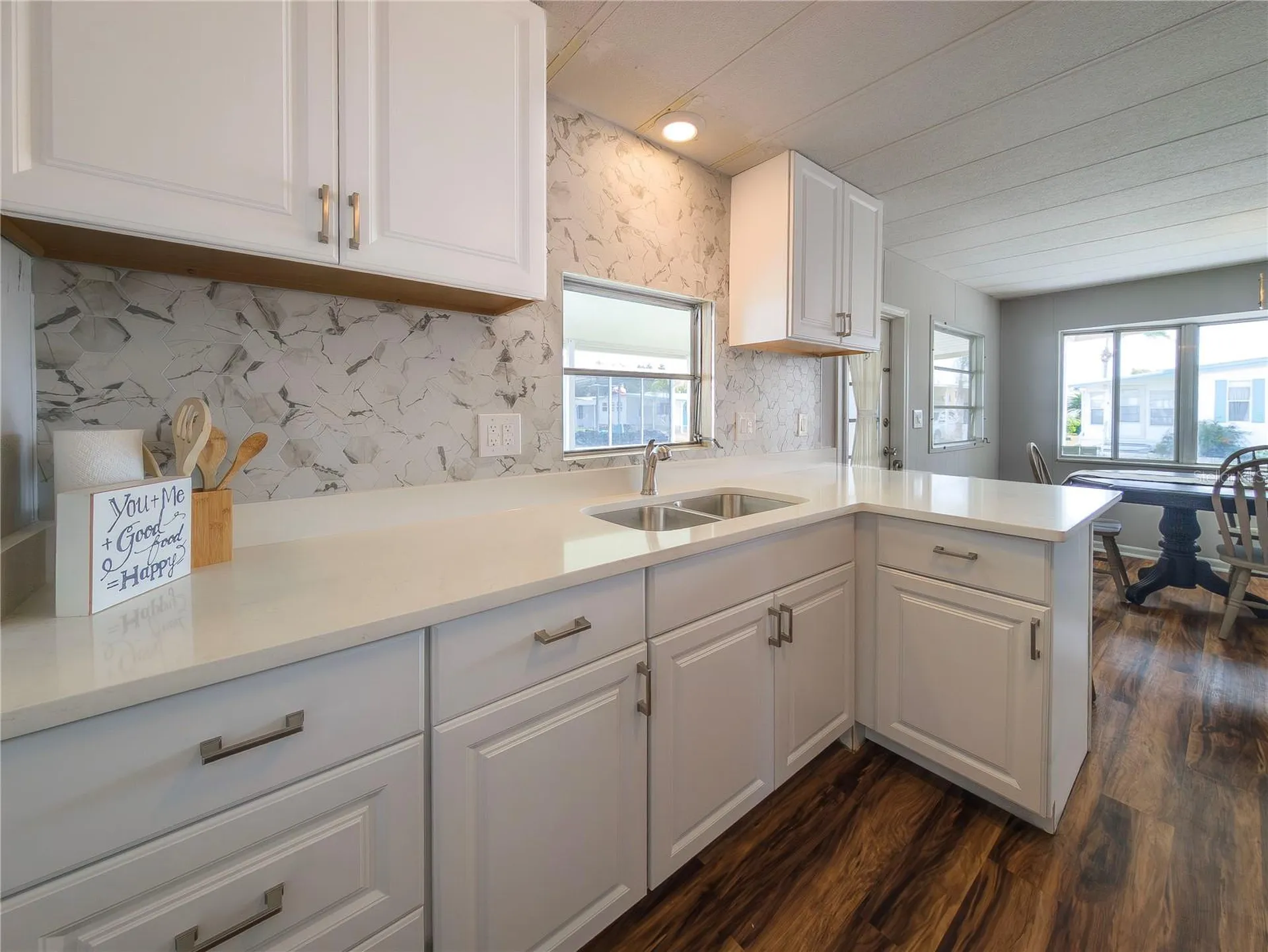 217 Seagull Drive Tarpon Springs FL 34689