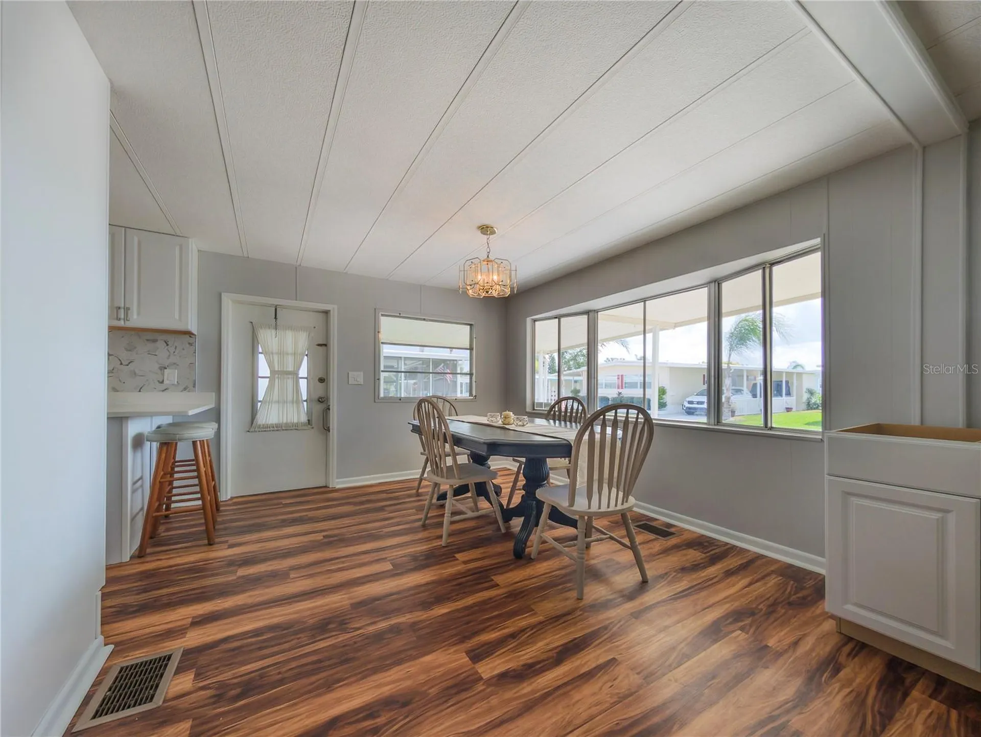 217 Seagull Drive Tarpon Springs FL 34689
