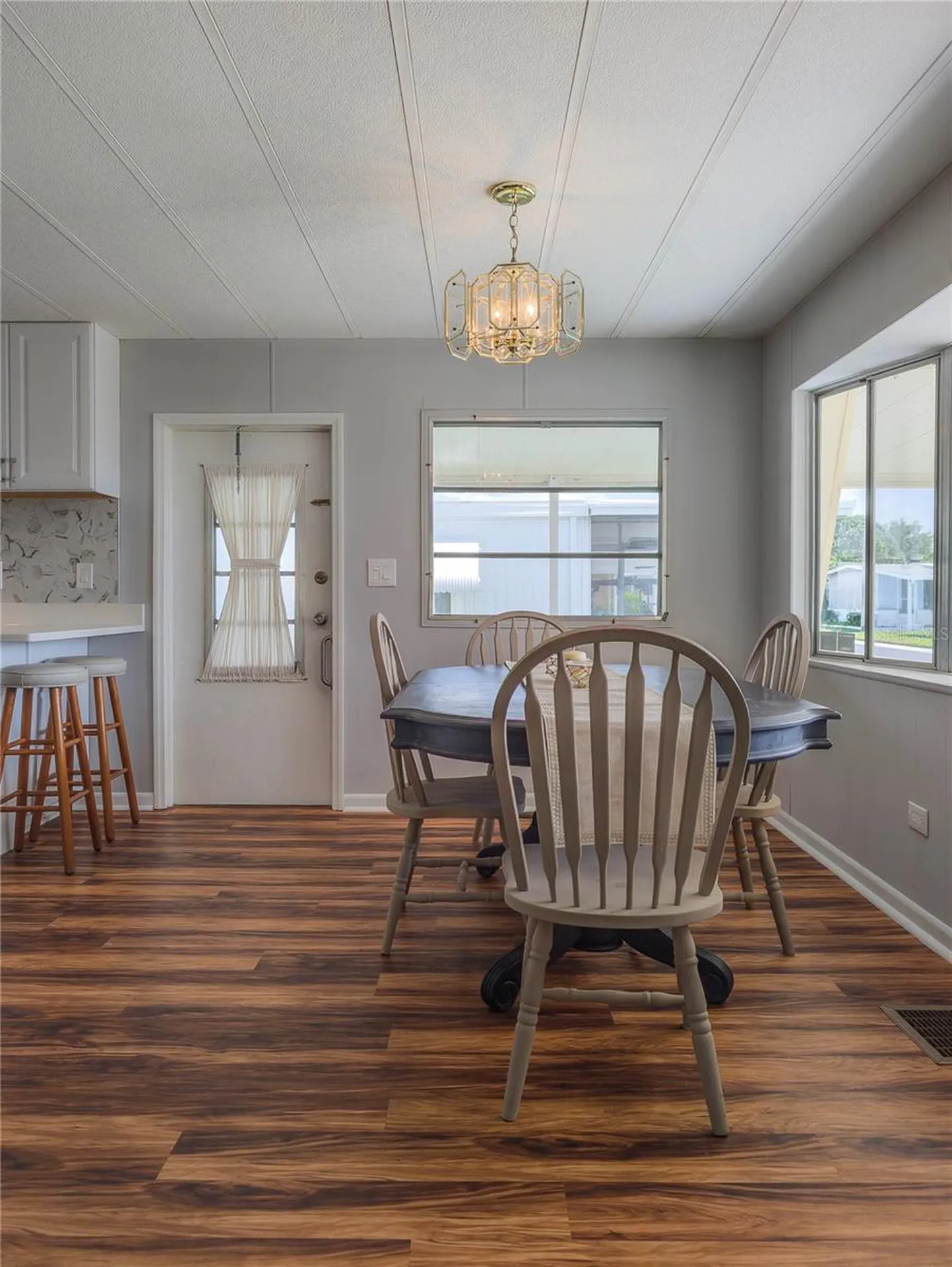 217 Seagull Drive Tarpon Springs FL 34689
