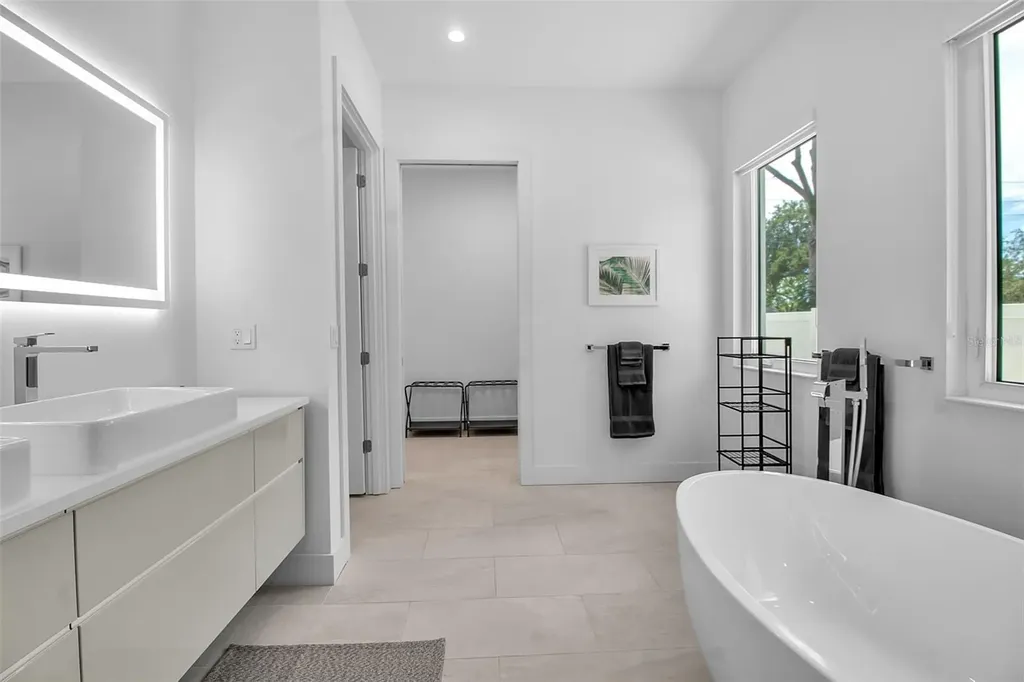 2231 Wood Street Sarasota FL 34237
