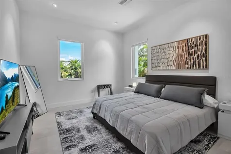 2231 Wood Street Sarasota FL 34237