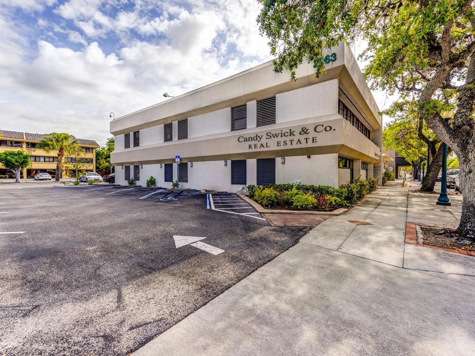 2063 Main Street Sarasota FL 34237