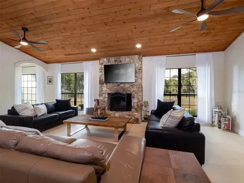 15939 NW 162nd Terrace Williston FL 32696