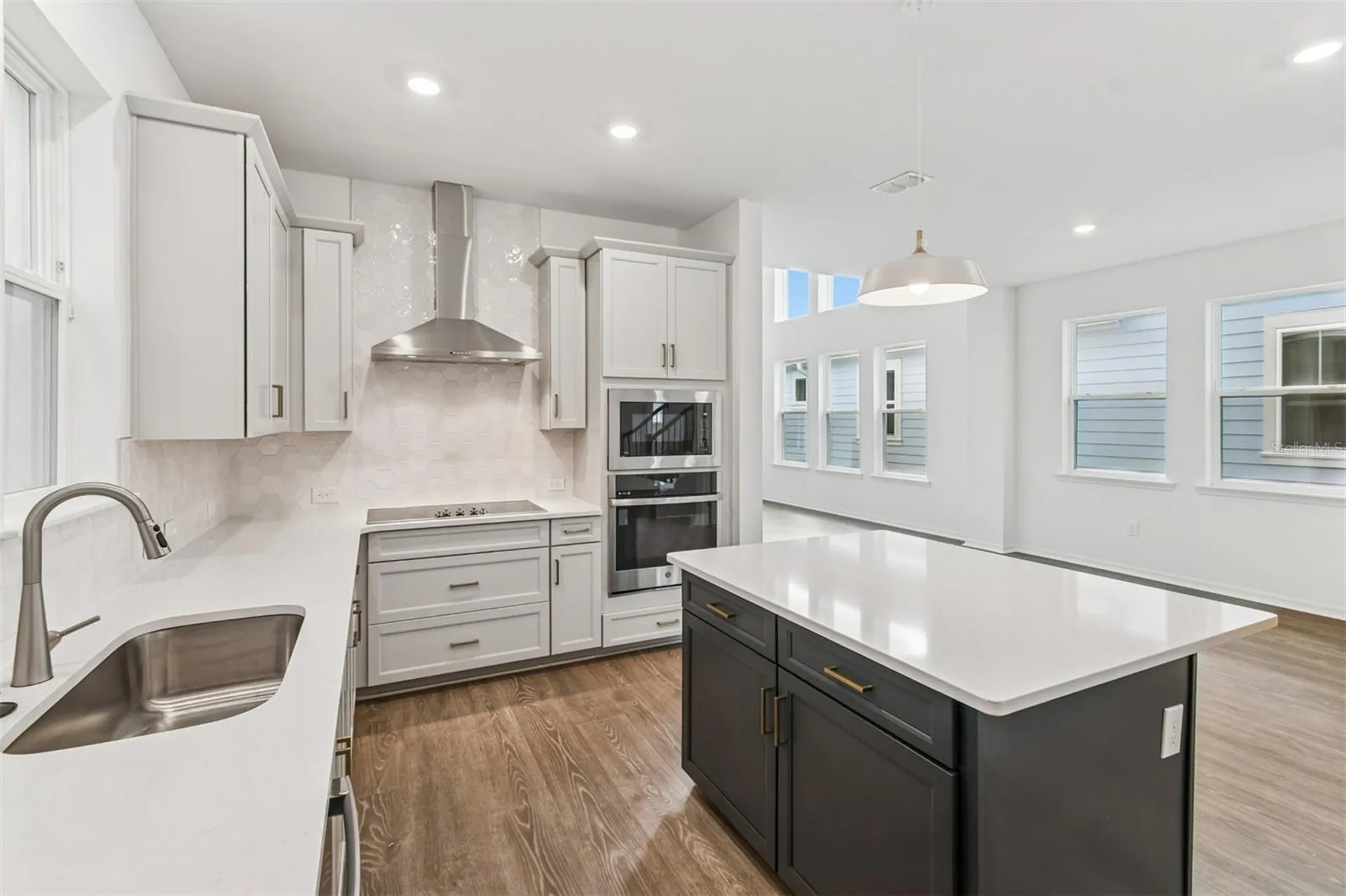 9322 Hartline Way Orlando FL 32827