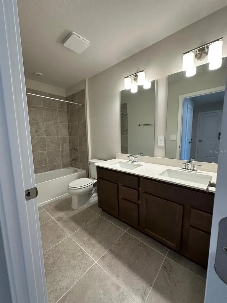 12442 Amber Creek Circle Lakewood Ranch FL 34211
