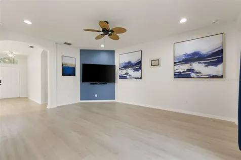 1005 Crystal Carbon Way Valrico FL 33594
