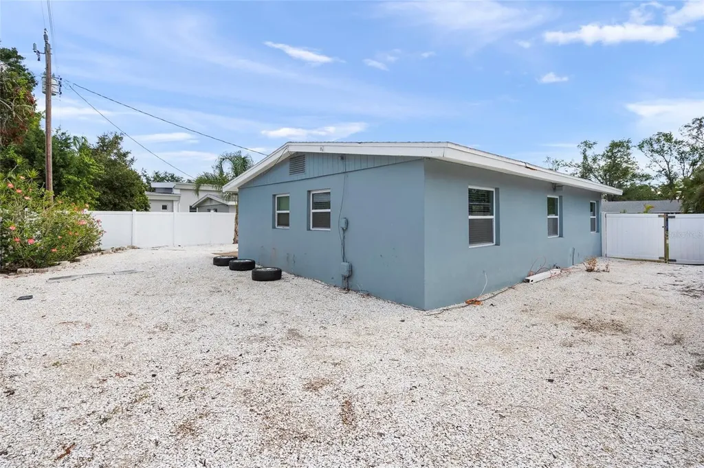 2343 Prospect Street Sarasota FL 34239