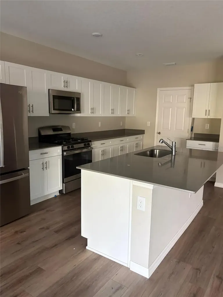 11484 Brook Edge Avenue Riverview FL 33569