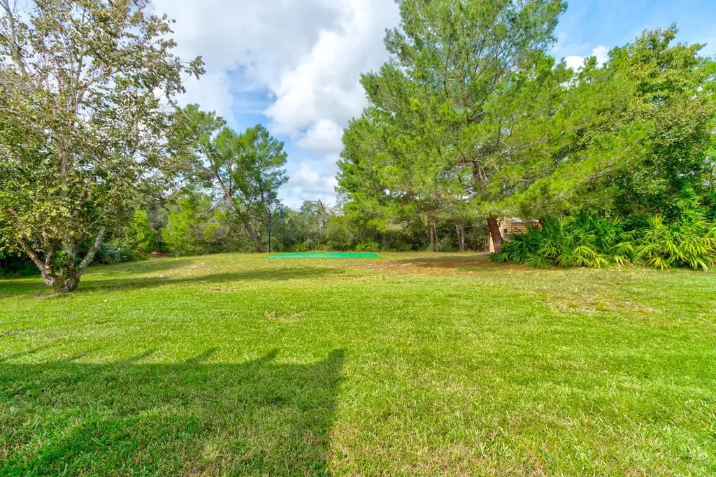 1514 Lewis Lane New Smyrna Beach FL 32168