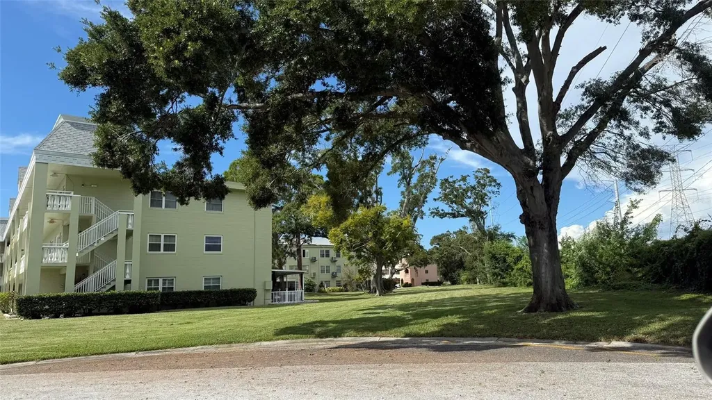 2460 Canadian Way Clearwater FL 33763