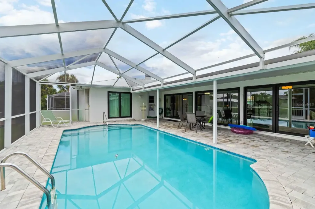 18606 Briggs Circle Port Charlotte FL 33948
