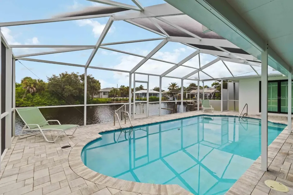 18606 Briggs Circle Port Charlotte FL 33948