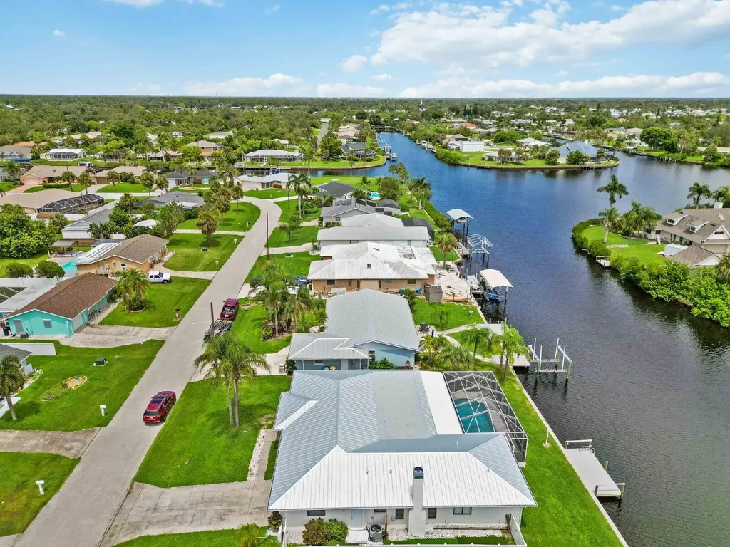 18606 Briggs Circle Port Charlotte FL 33948