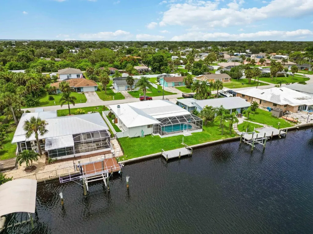 18606 Briggs Circle Port Charlotte FL 33948