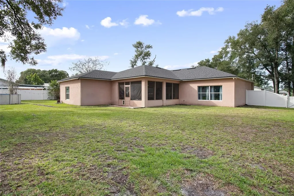 516 Grace Avenue Deland FL 32724