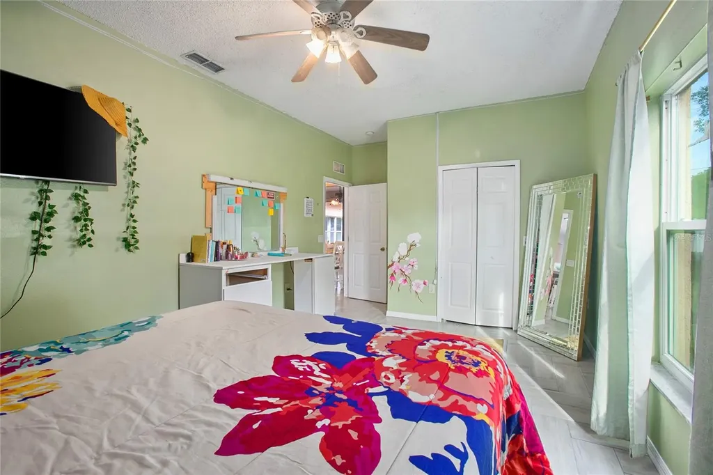 516 Grace Avenue Deland FL 32724