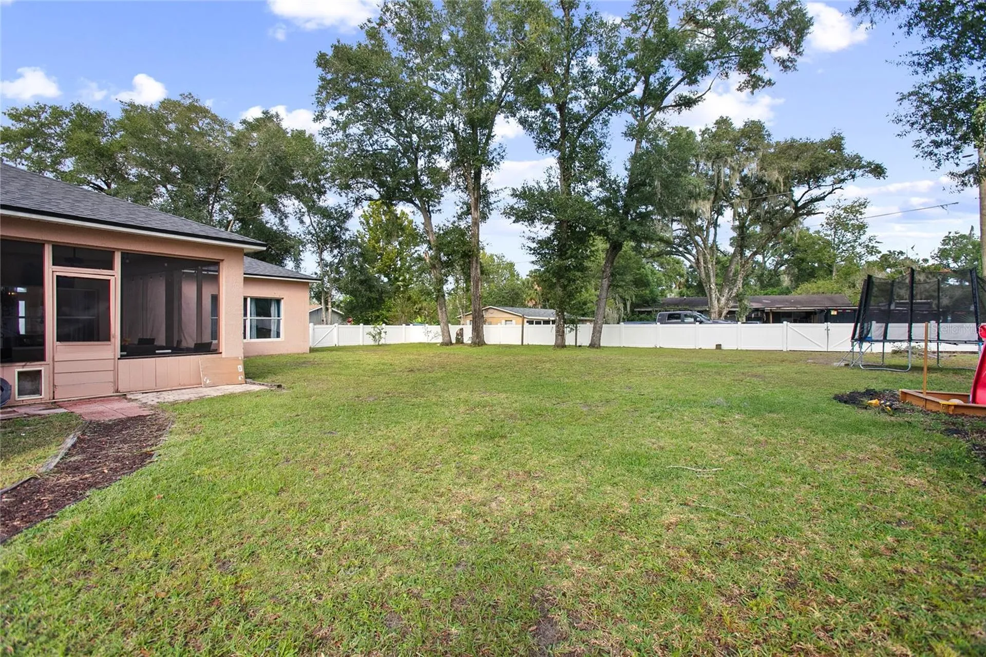516 Grace Avenue Deland FL 32724